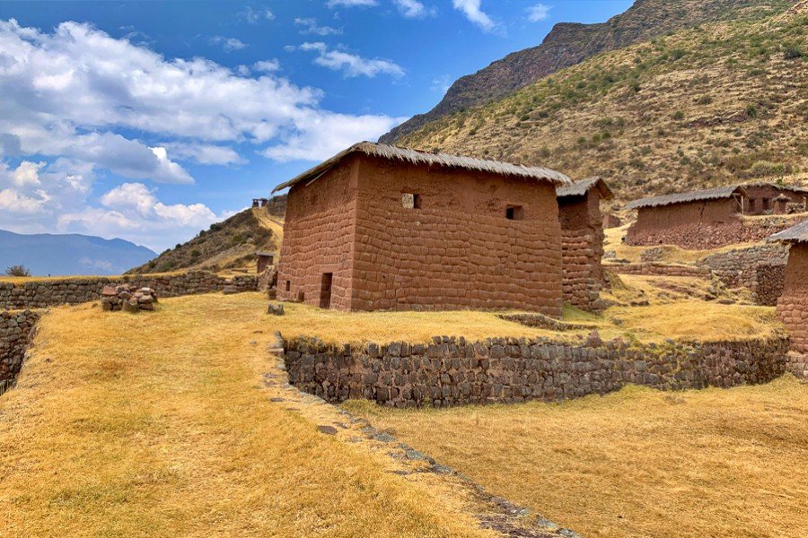 2-Day Huchuy Qosqo Trek with Machu Picchu Visit