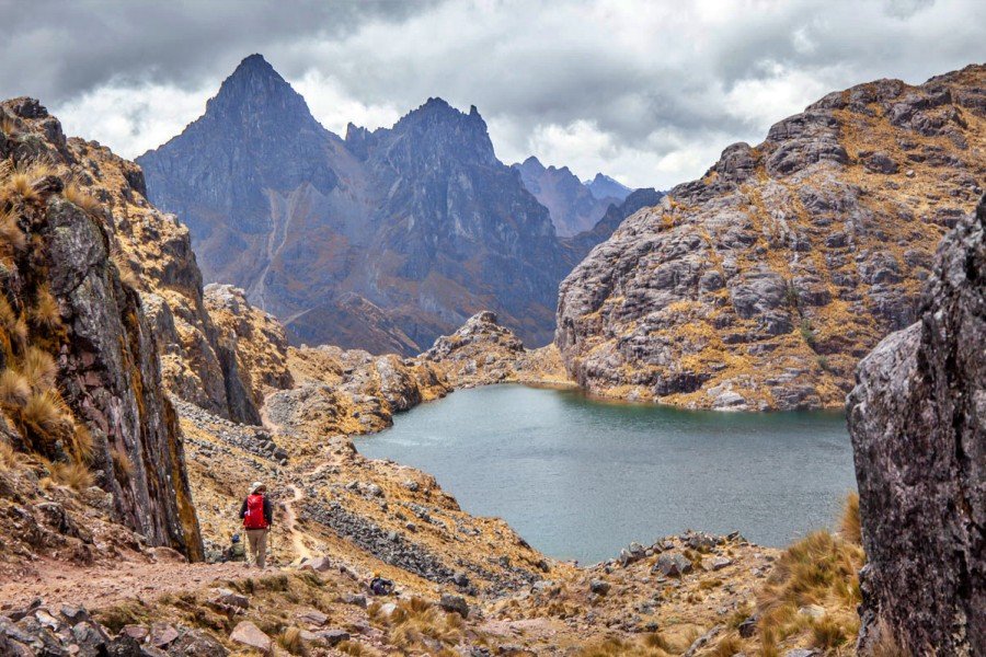 4-Day Lares Trek via Quishuarani